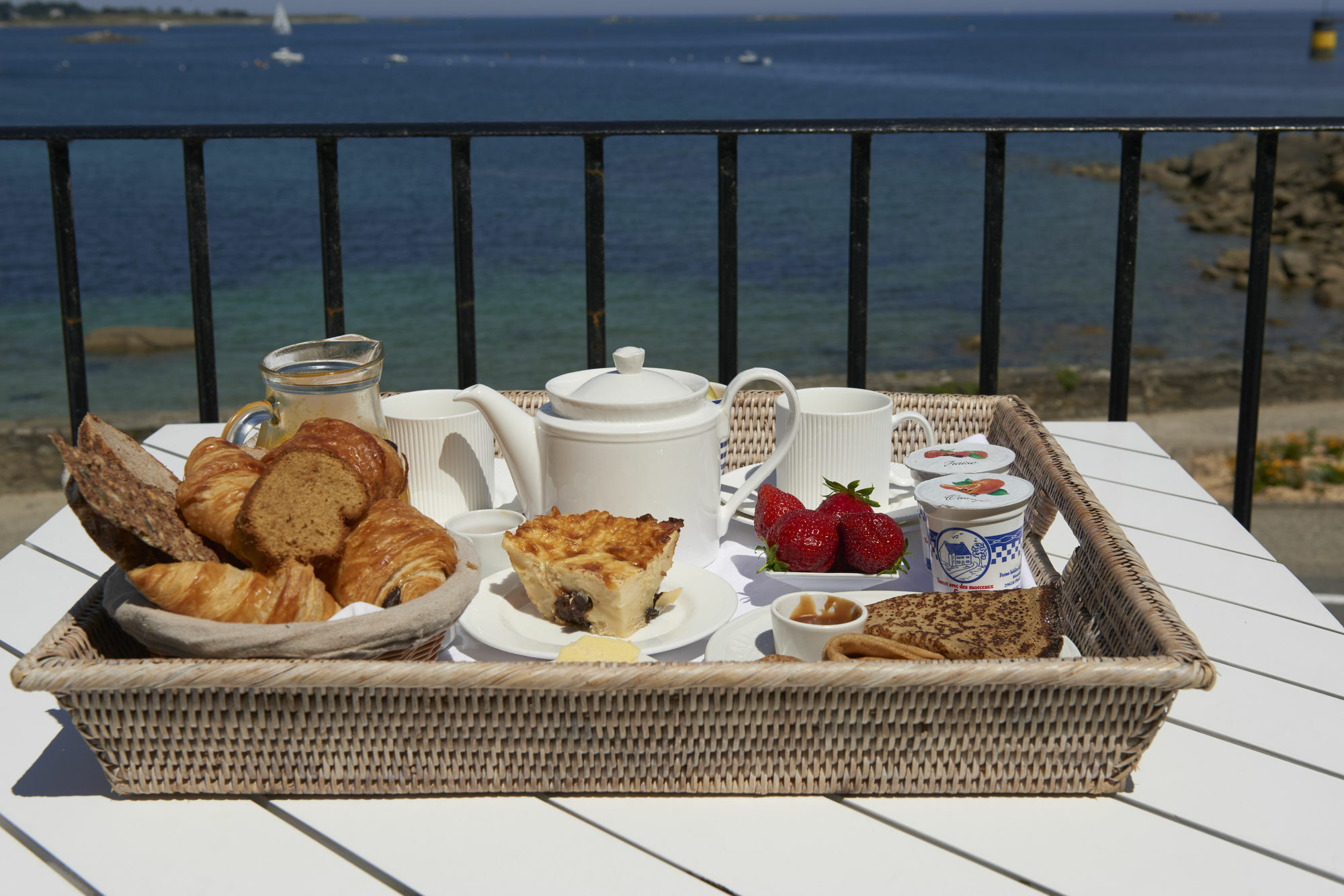 Relais & Chateaux Le Brittany & Spa Роскоф Екстериор снимка